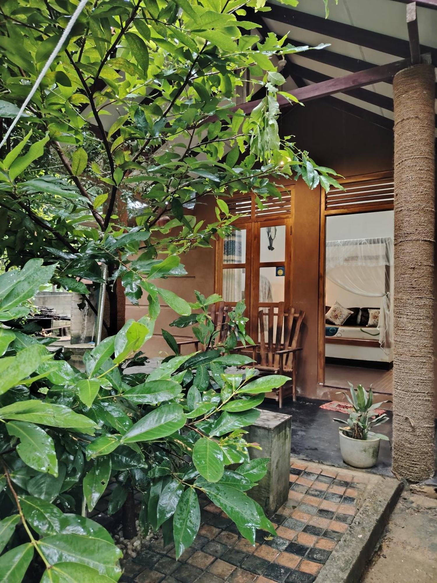Nice View Cottage Udawalawe Exteriör bild